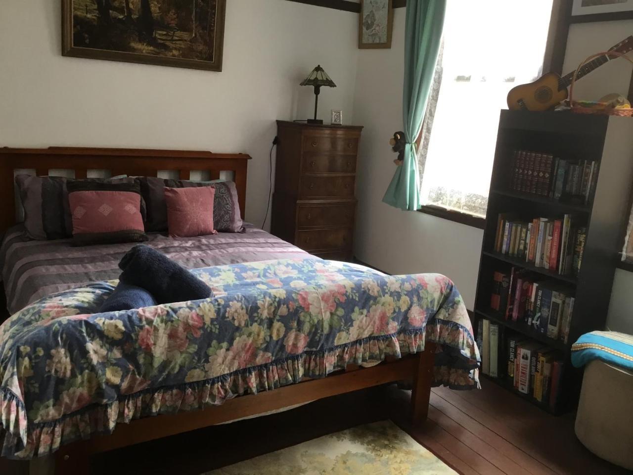 Fireside Inn Guesthouse Гоулбёрн Экстерьер фото